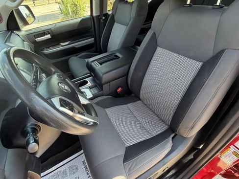 Used 2021 Toyota Tundra SR5 w/ Convenience Package RWD image 9