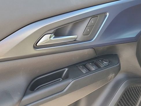 New 2026 Chevrolet Equinox EV LT image 20