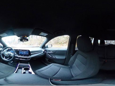 Used 2025 Chevrolet Equinox LT image 37