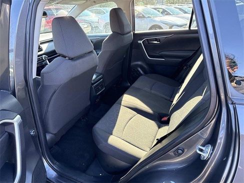 Used 2021 Toyota RAV4 XLE image 16