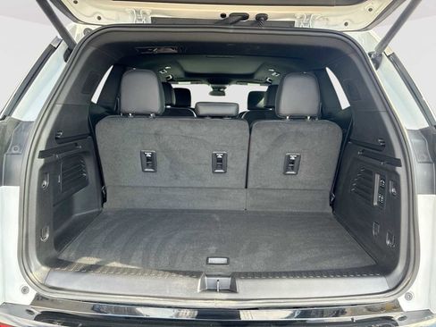 Used 2024 GMC Acadia Denali image 27