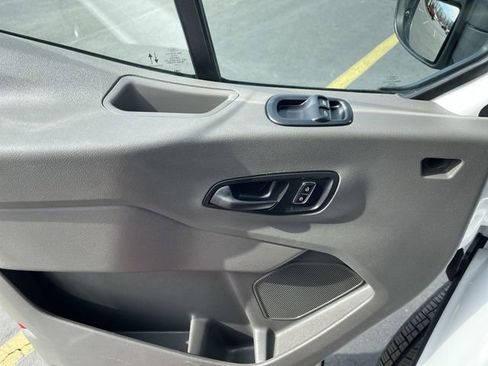 Used 2023 Ford Transit 350 XLT image 24