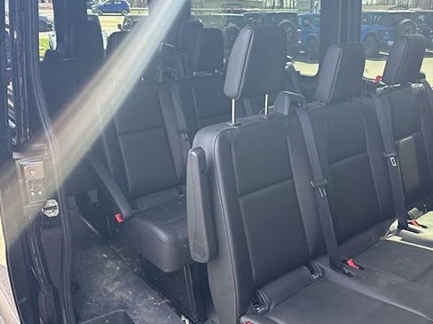 Used 2025 Mercedes-Benz Sprinter 2500 image 9