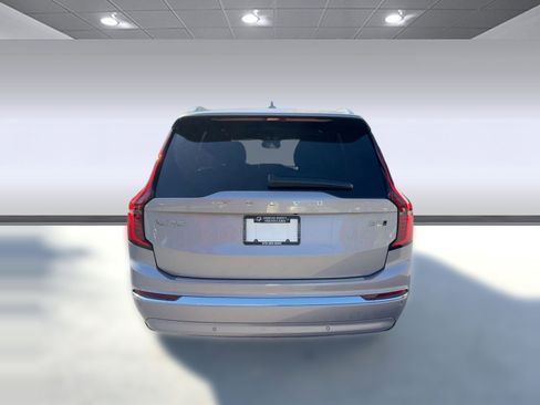 New 2026 Volvo XC90 B5 Plus w/ Protection Package Premier AWD/4WD image 10