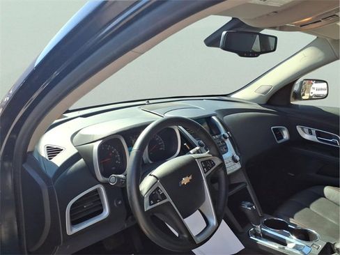 Used 2017 Chevrolet Equinox Premier w/ Enhanced Convenience Package image 12