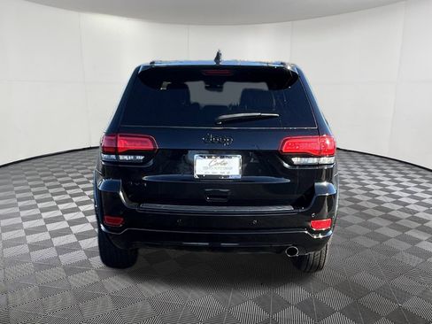 Used 2018 Jeep Grand Cherokee Altitude image 5