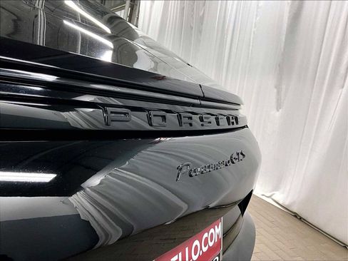 Used 2019 Porsche Panamera GTS image 32