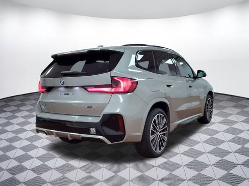 Used 2025 BMW X1 xDrive28i w/ Premium Package image 9