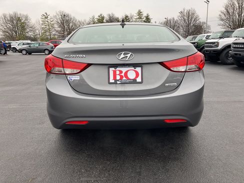 Used 2012 Hyundai Elantra Limited w/ Technology Pkg 5 image 7