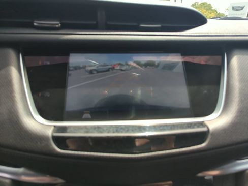 Used 2023 Cadillac XT6 Luxury FWD image 25