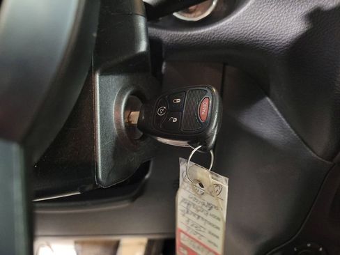 Used 2016 Jeep Wrangler Unlimited Rubicon image 16