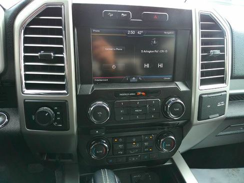 Used 2015 Ford F150 Lariat image 10