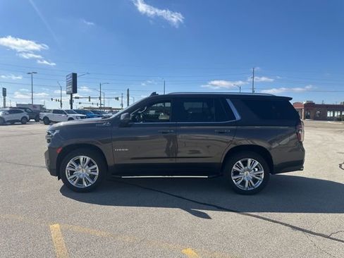 Used 2021 Chevrolet Tahoe High Country image 3