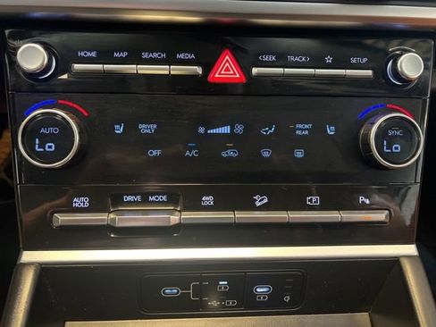 Used 2024 Hyundai Santa Fe SEL AWD/4WD image 28