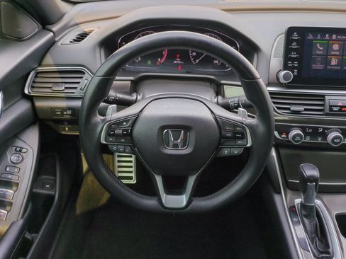 Used 2018 Honda Accord Sport image 15