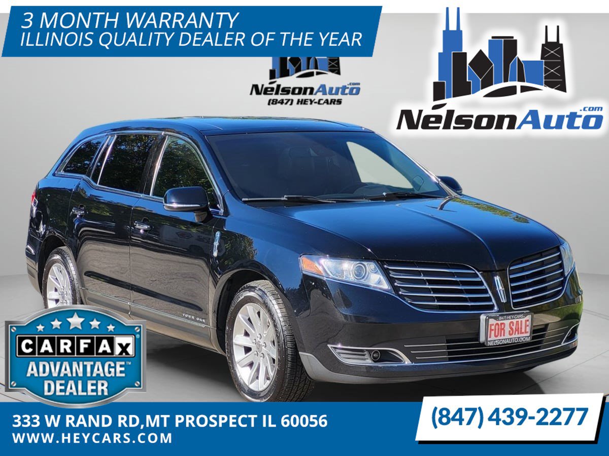 Used 2018 Lincoln MKT AWD image 1