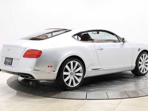 Used 2016 Bentley Continental GT image 4