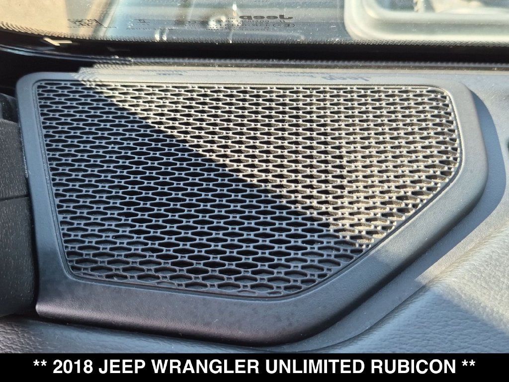 Used 2018 Jeep Wrangler Unlimited Rubicon w/ Dual Top Group AWD/4WD image 27