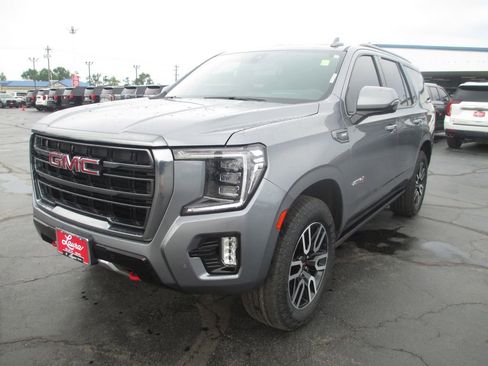 Used 2022 GMC Yukon AT4 AWD/4WD image 12