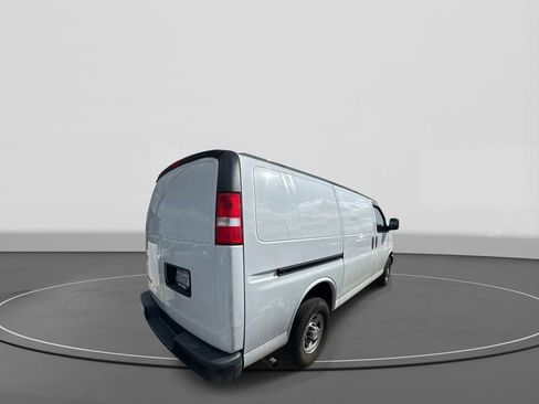 Used 2020 Chevrolet Express 2500 w/ Driver Convenience Package RWD image 5