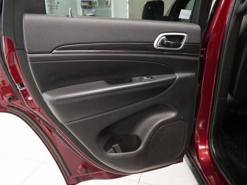 Used 2020 Jeep Grand Cherokee Limited w/ Premium Lighting Group image 26