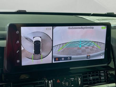 New 2026 Nissan Pathfinder Platinum image 10