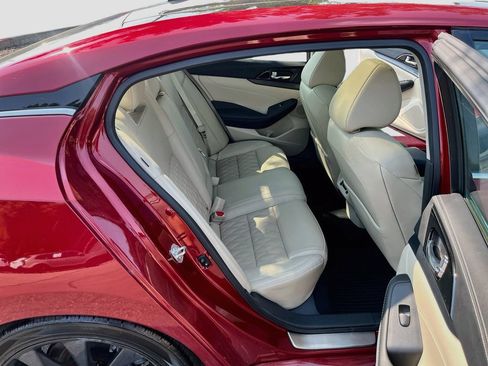 Used 2023 Nissan Maxima Platinum w/ Sport Mat Group FWD image 28