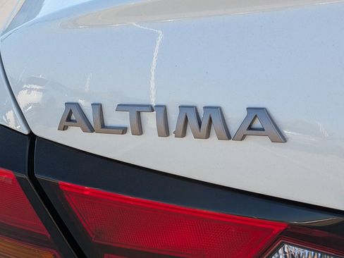 New 2026 Nissan Altima 2.5 SV FWD image 7