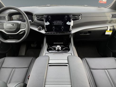 New 2026 Jeep Grand Wagoneer L Limited image 10