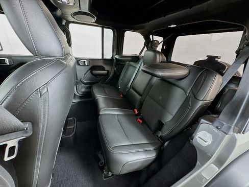 Used 2020 Jeep Wrangler Unlimited Sport AWD/4WD image 17
