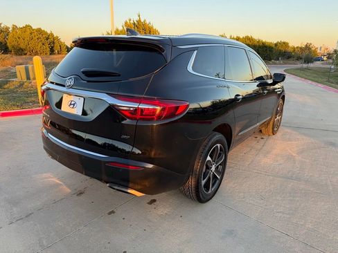 Used 2021 Buick Enclave Essence w/ Sport Touring Edition image 5