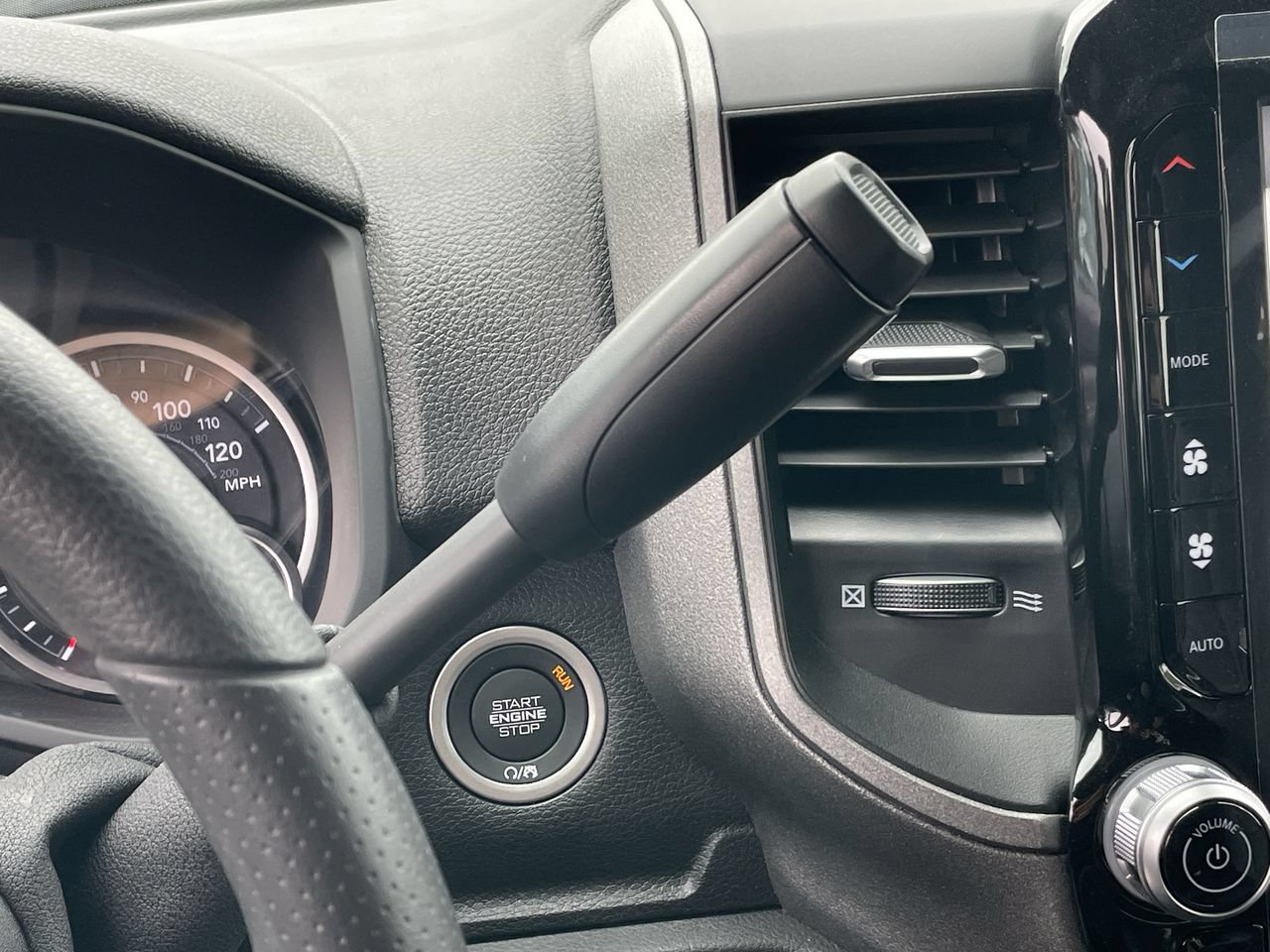 New 2026 RAM 3500 Tradesman AWD/4WD image 35