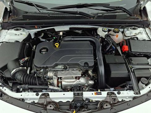 Certified 2025 Chevrolet Malibu LT FWD image 29