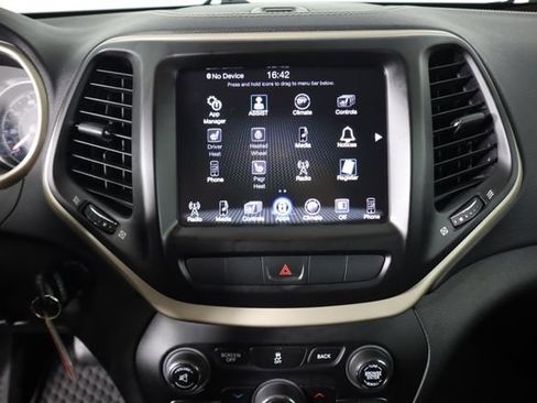 Used 2014 Jeep Cherokee Latitude w/ Cold Weather Group AWD/4WD image 43