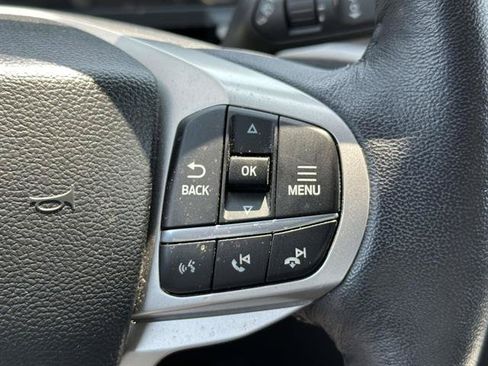 Used 2023 Ford Explorer XLT w/ Equipment Group 202A AWD/4WD image 16