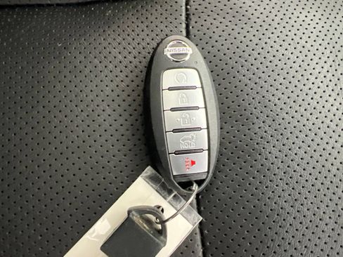 Used 2020 Nissan Rogue SL w/ Premium Package AWD/4WD image 27