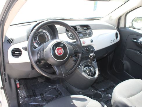 Used 2015 FIAT 500 Pop FWD image 8