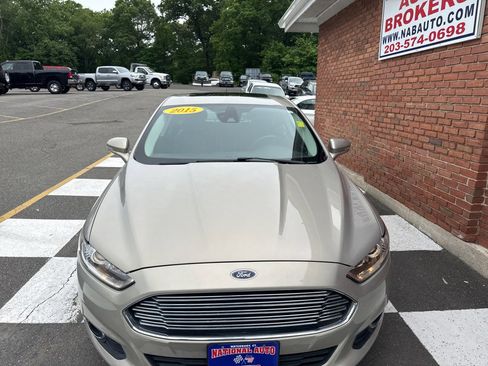 Used 2015 Ford Fusion SE w/ Equipment Group 502A FWD image 5