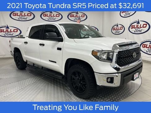 Used 2021 Toyota Tundra SR5 w/ SR5 Upgrade Package AWD/4WD image 1