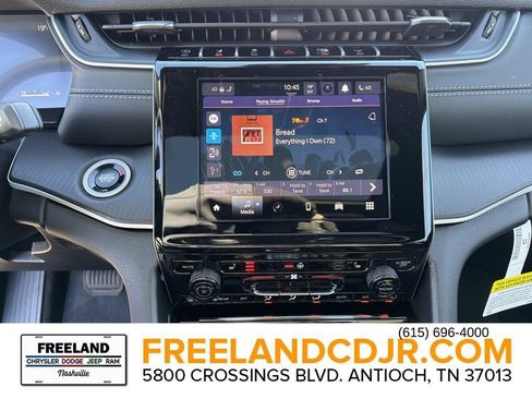New 2025 Jeep Grand Cherokee Laredo X w/ Luxury Tech Group I image 27
