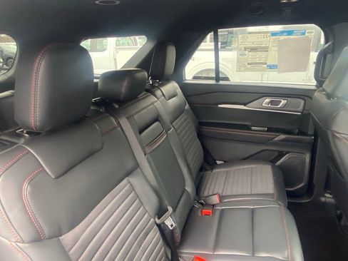 New 2026 Ford Explorer ST-Line w/ ST-Line Street Pack AWD/4WD image 28