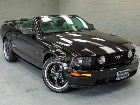 Used 2005 Ford Mustang GT RWD image 7