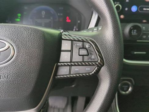 Certified 2025 Toyota Grand Highlander AWD Hybrid image 17