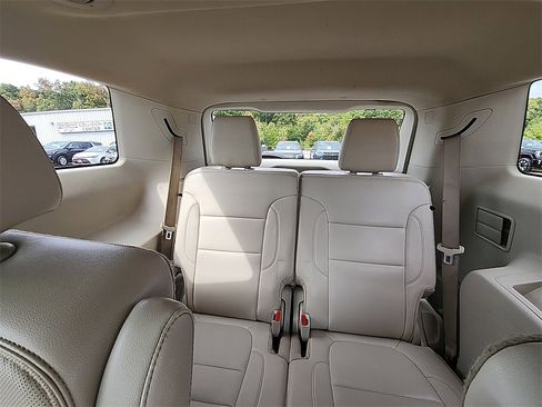 Used 2020 GMC Acadia Denali w/ Denali Ultimate Package image 32