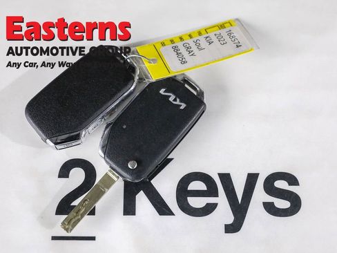 Used 2023 Kia Soul LX w/ LX Technology Package FWD image 25