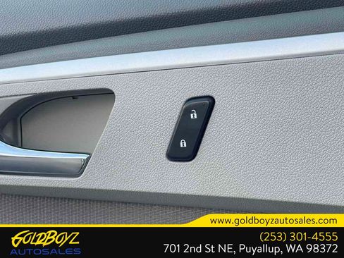 Used 2012 Chevrolet Traverse LS image 39