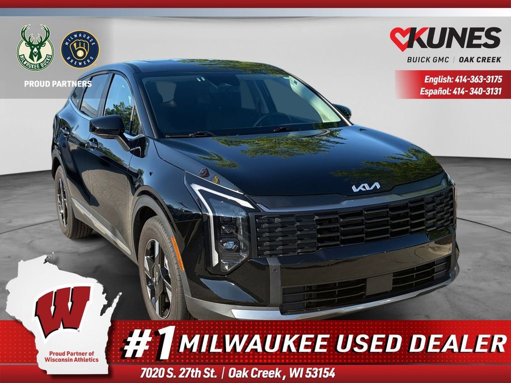 Used 2026 Kia Sportage LX FWD image 1