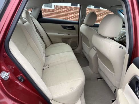 Used 2014 Nissan Altima 2.5 SV FWD image 15
