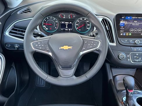 Used 2024 Chevrolet Malibu RS FWD image 14