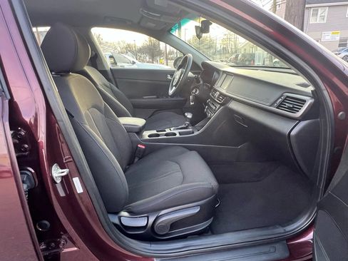 Used 2018 Kia Optima LX w/ 17" Alloy Wheels Package image 28